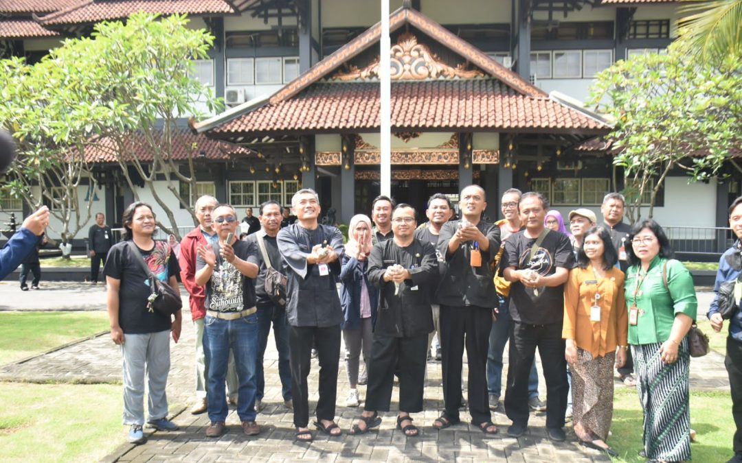 HARI PERS NASIONAL, SEKDA: MARI TERUS MENYAJIKAN INFORMASI POSITIF DAN MEMBANGUN BAGI MASYARAKAT