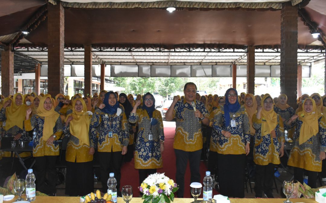 PERCEPAT PENURUNAN AKI, AKB DAN STUNTING, DINAS KESEHATAN GELAR PEMBINAAN BAGI BIDAN DESA DAN BIDAN KOORDINATOR