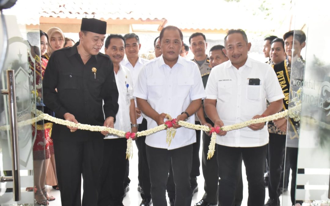 TELAN APBD RP. 5,8 MILIAR, BUPATI RESMIKAN PENGGUNAAN GEDUNG DISPARPORA KABUPATEN KARANGANYAR