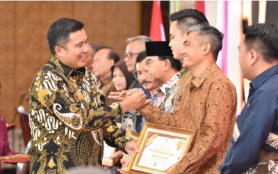 MALAM ANUGRAH KIP TAHUN 2023 KOMISI INFORMASI JATENG, KARANGANYAR KEMBALI RAIH PENGHARGAAN KABUPATEN INFORMATIF