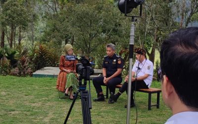 Syahdu Di Tlogodringo: Diskominfo Karanganyar Bincang Cukai Di Bawah Rindangnya Alam