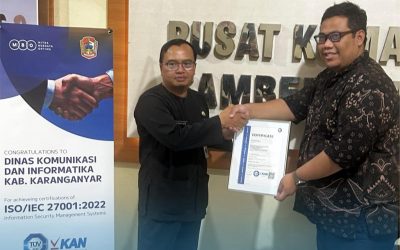 Diskominfo Karanganyar Terima Sertifikat ISO/IEC 27001:2022 tentang Keamanan Informasi